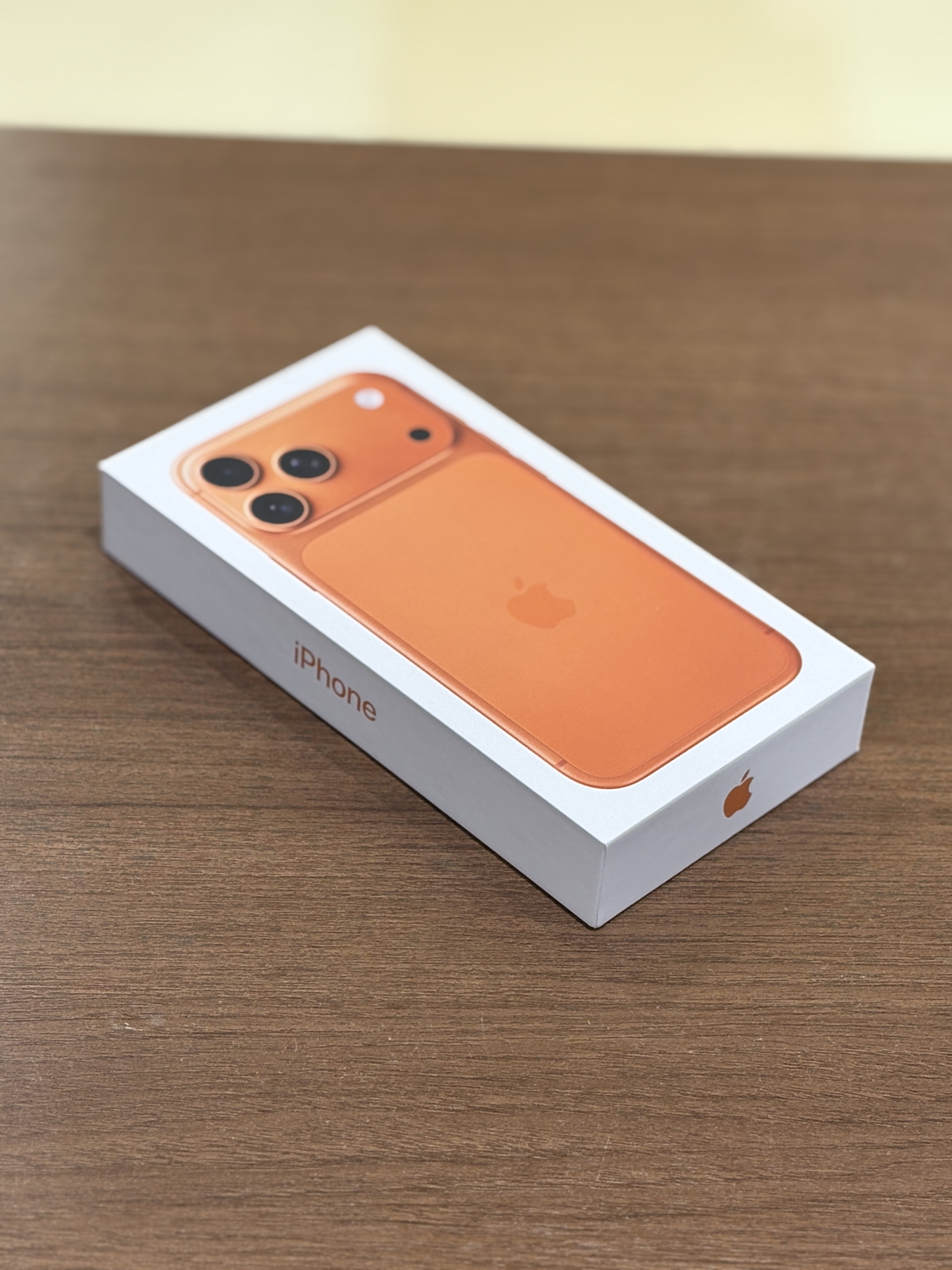 Max買取速報！オレンジより高いのは“あの色”！？【アメモバ天神】