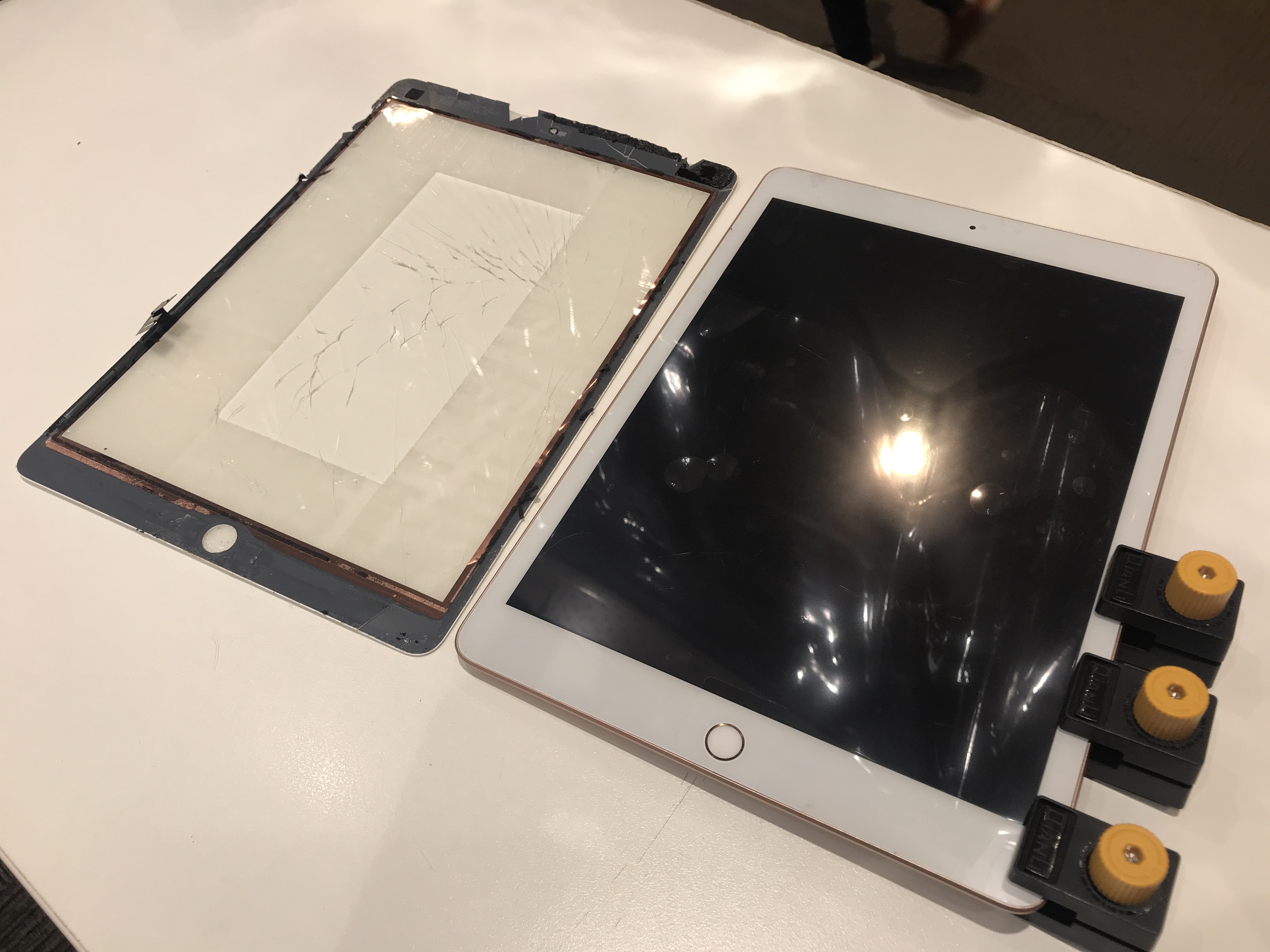 【木場駅から5分】iPad第7世代 画面修理 ご紹介！