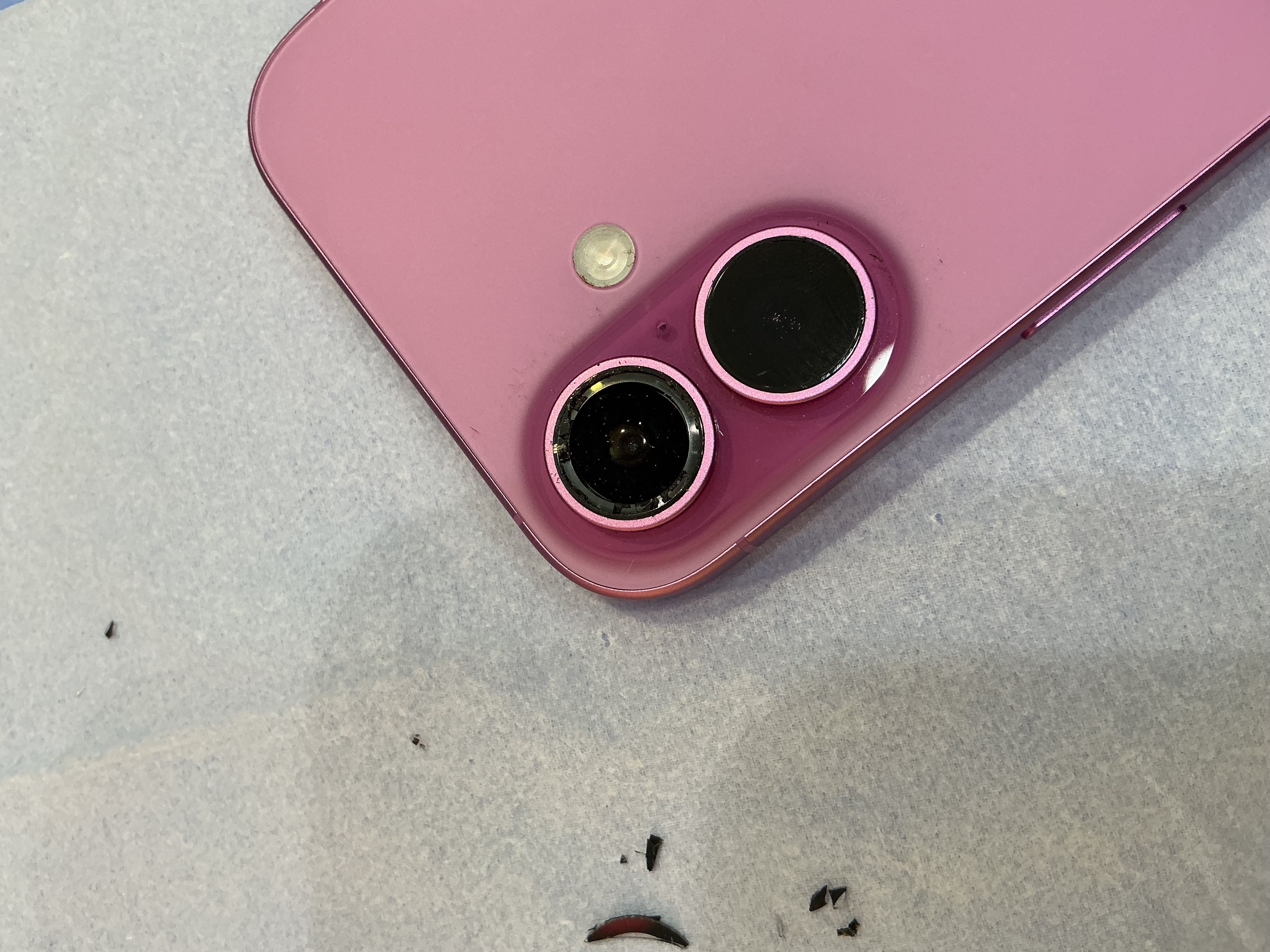 iPhone16のカメラレンズ交換をしました！