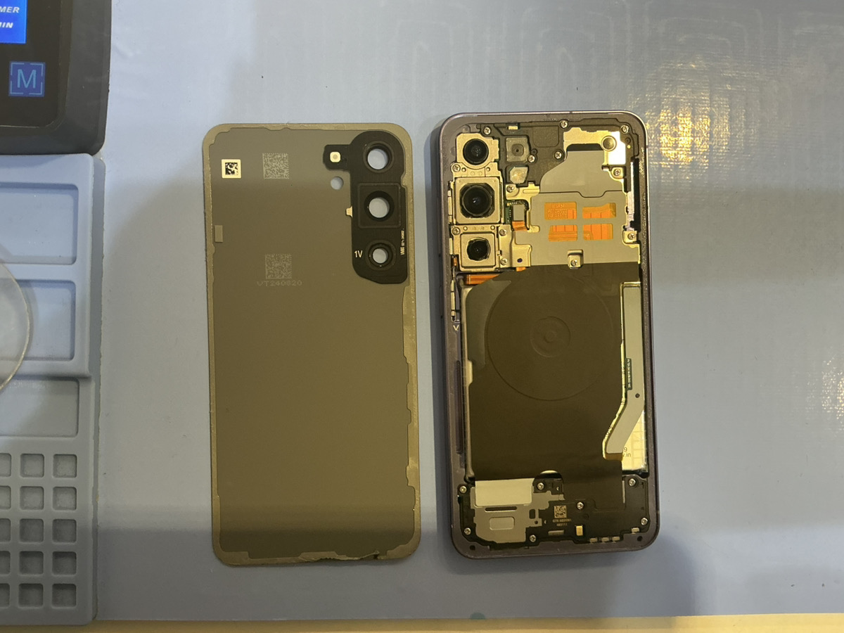 Galaxy S24の液晶交換修理を行いました！