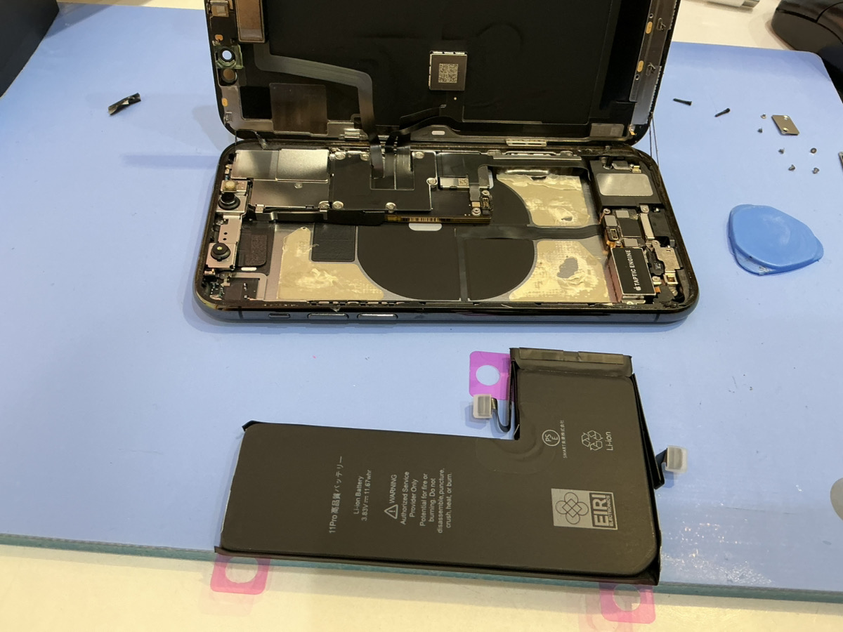 iPhone11Proのバッテリー交換を行いました！