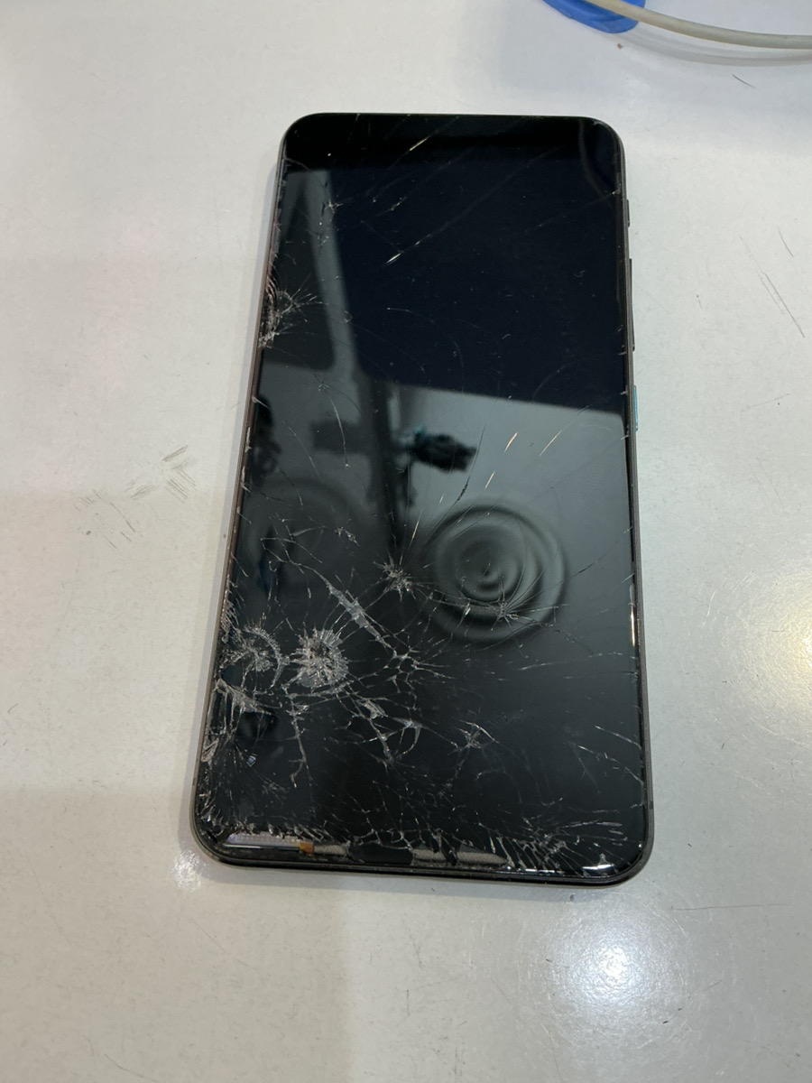 Zenfoneの画面修理を行いました！