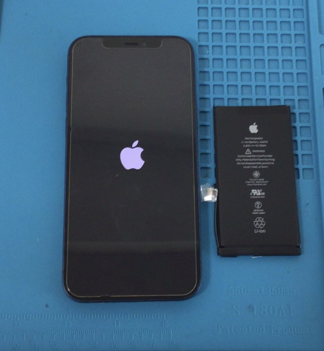本日はiPhone12のバッテリー交換をさせて頂きました！