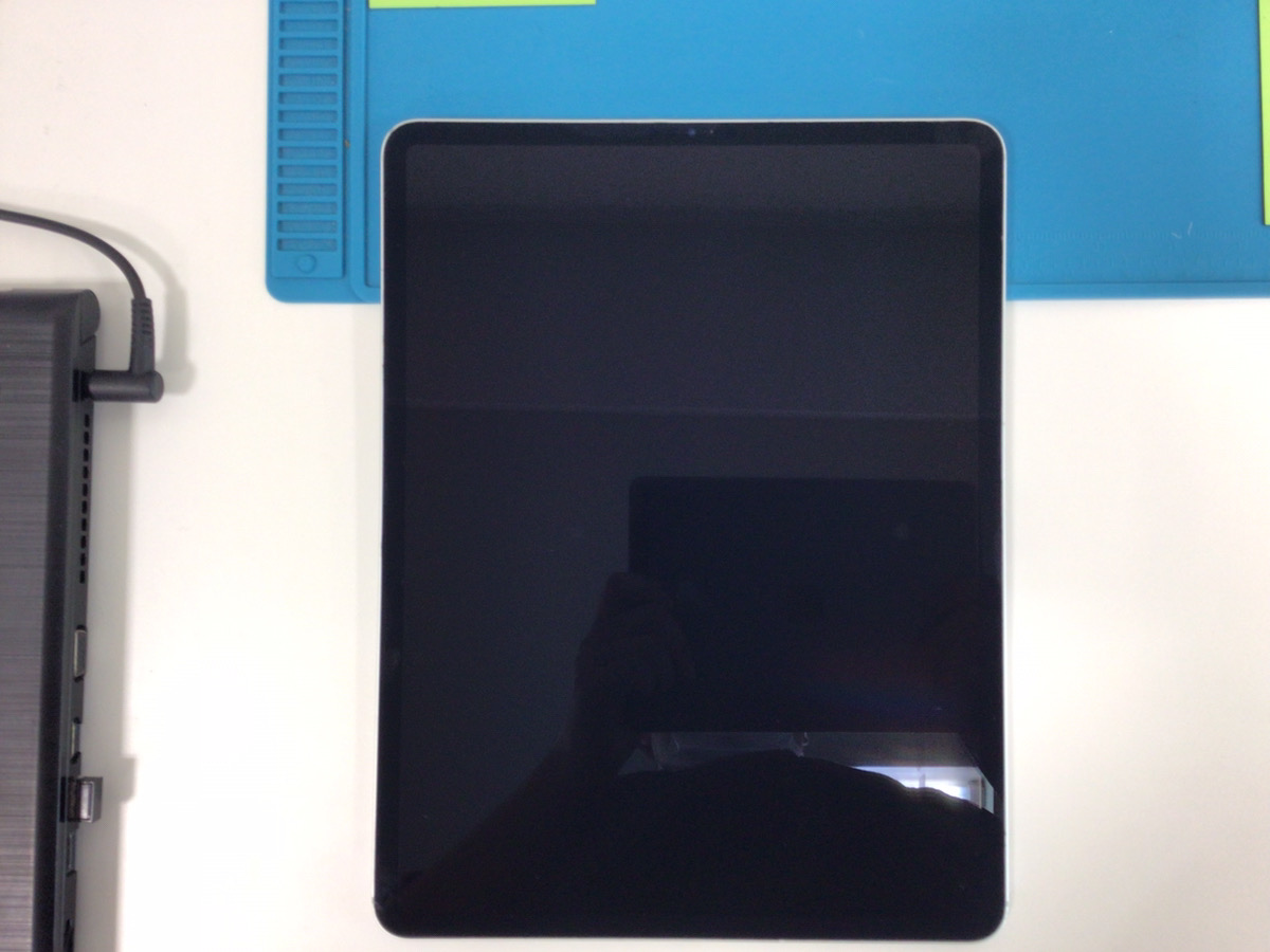 本日はiPad pro 12.9インチ 3世代のドック交換をさせていただきました！