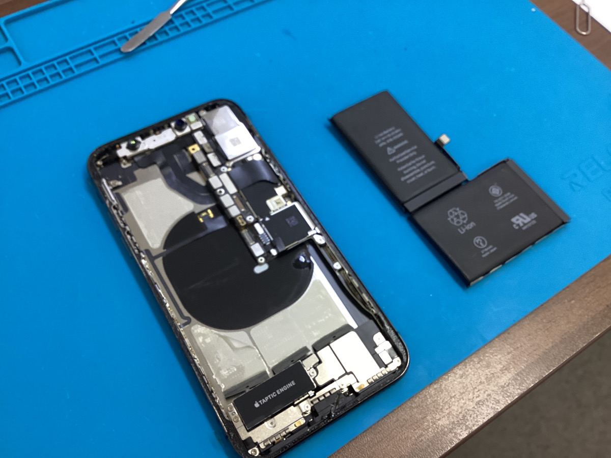 iPhoneXのバッテリー交換を行いました！