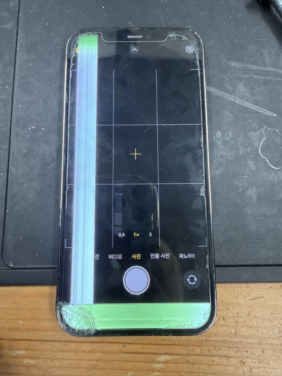 iPhone12Pro の液晶交換を行いました！