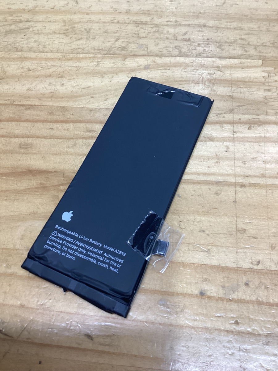 iPhone12のバッテリー交換を行いました！