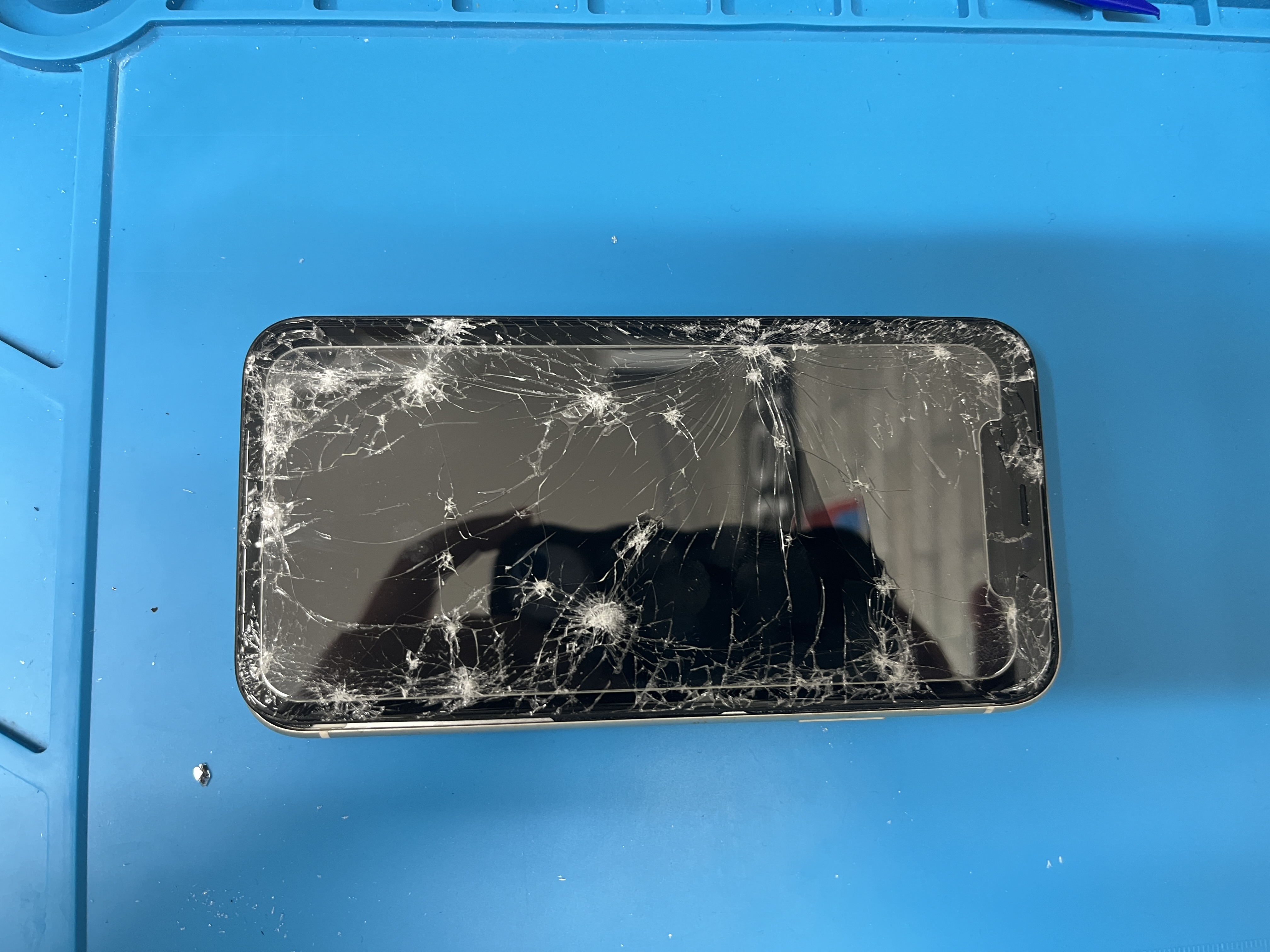 iPhone11の画面交換を行いました！